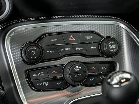 Used 2017 Dodge Challenger SRT Hellcat image 34