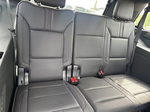 Used 2022 Chevrolet Tahoe RST w/ Luxury Package image 32