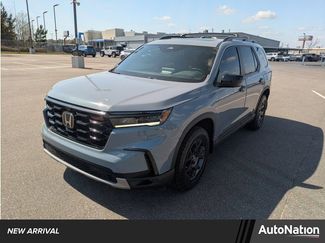 Certified 2024 Honda Pilot TrailSport video 1