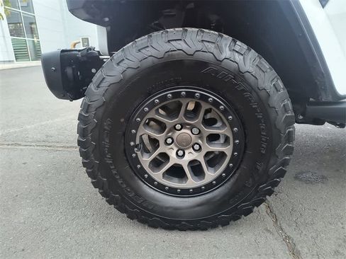 Used 2023 Jeep Wrangler Unlimited Rubicon 392 w/ Xtreme Recon 35" Tire Package image 10