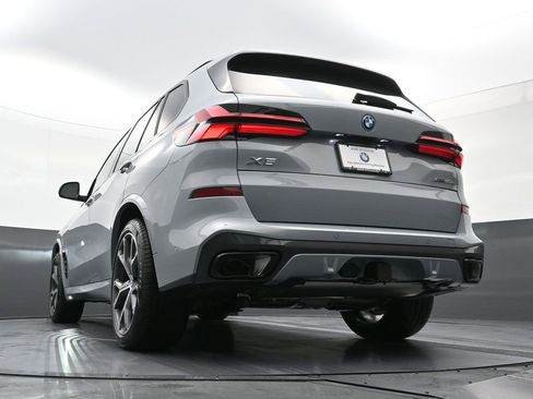 New 2026 BMW X5 xDrive50e w/ Executive Package image 29