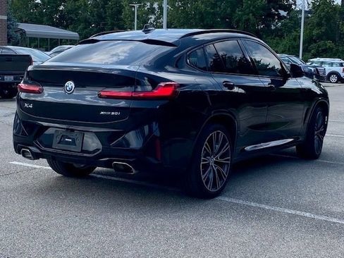 Used 2023 BMW X4 xDrive30i w/ M Sport Package AWD/4WD image 4