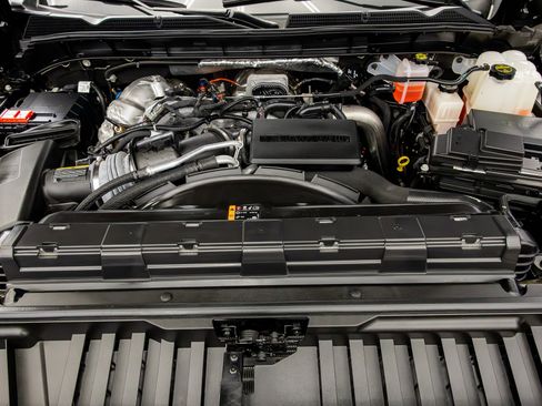 Used 2025 GMC Sierra 2500 AT4 w/ AT4 Premium Plus Package image 29