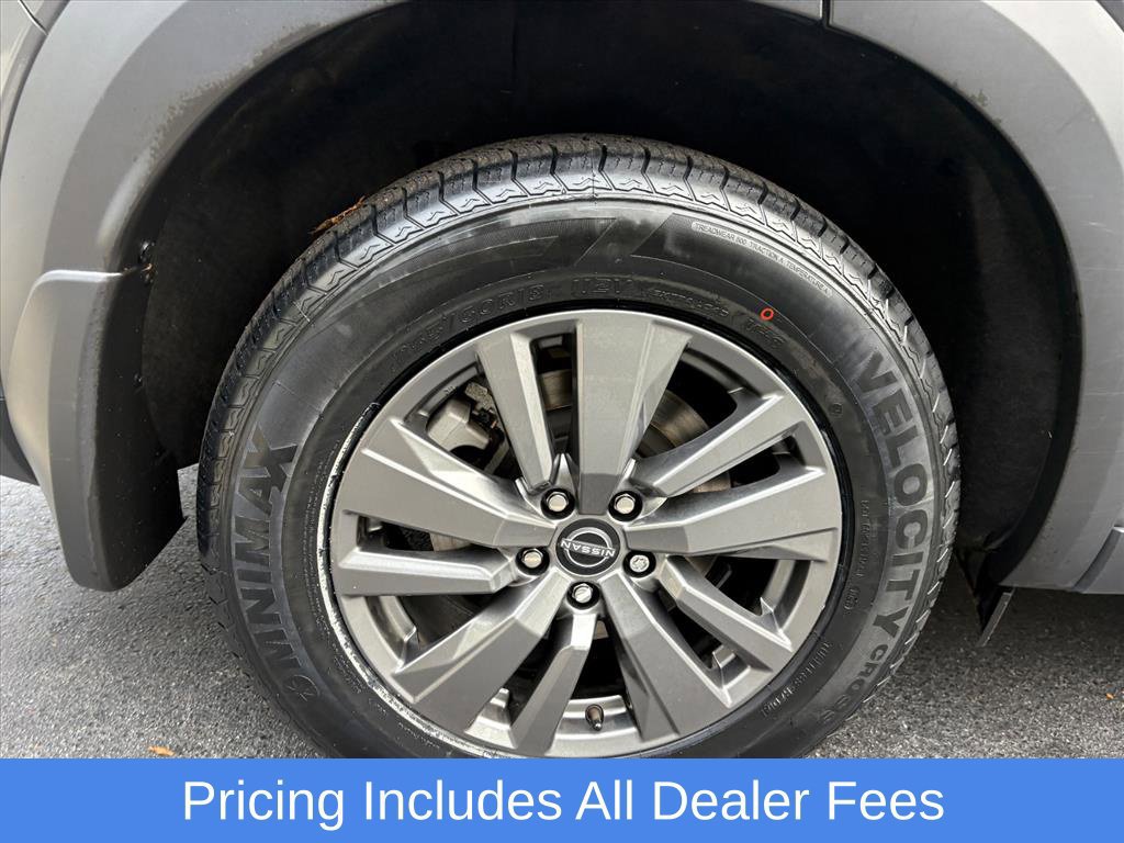 Used 2025 Nissan Pathfinder S AWD/4WD image 27