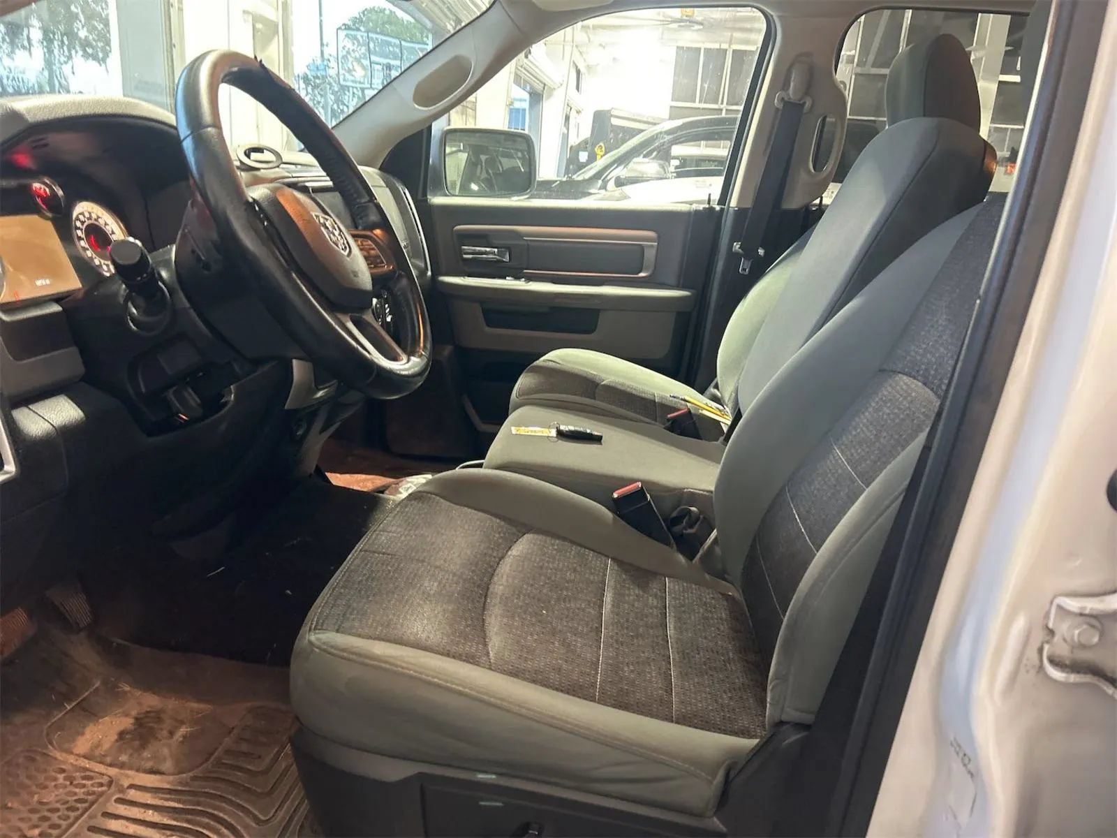 Used 2018 RAM 1500 Big Horn RWD image 3