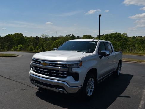 Used 2023 Chevrolet Silverado 1500 LTZ w/ Technology Package image 3