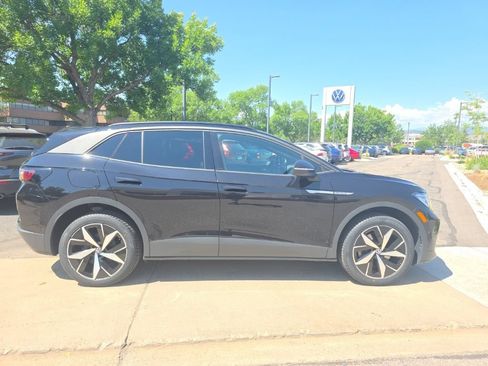 Used 2023 Volkswagen ID.4 Pro S AWD/4WD image 7
