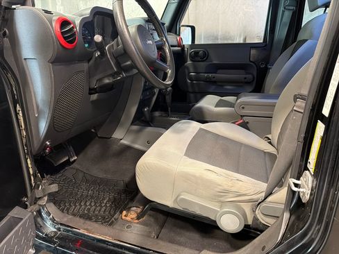 Used 2008 Jeep Wrangler Unlimited X AWD/4WD image 3