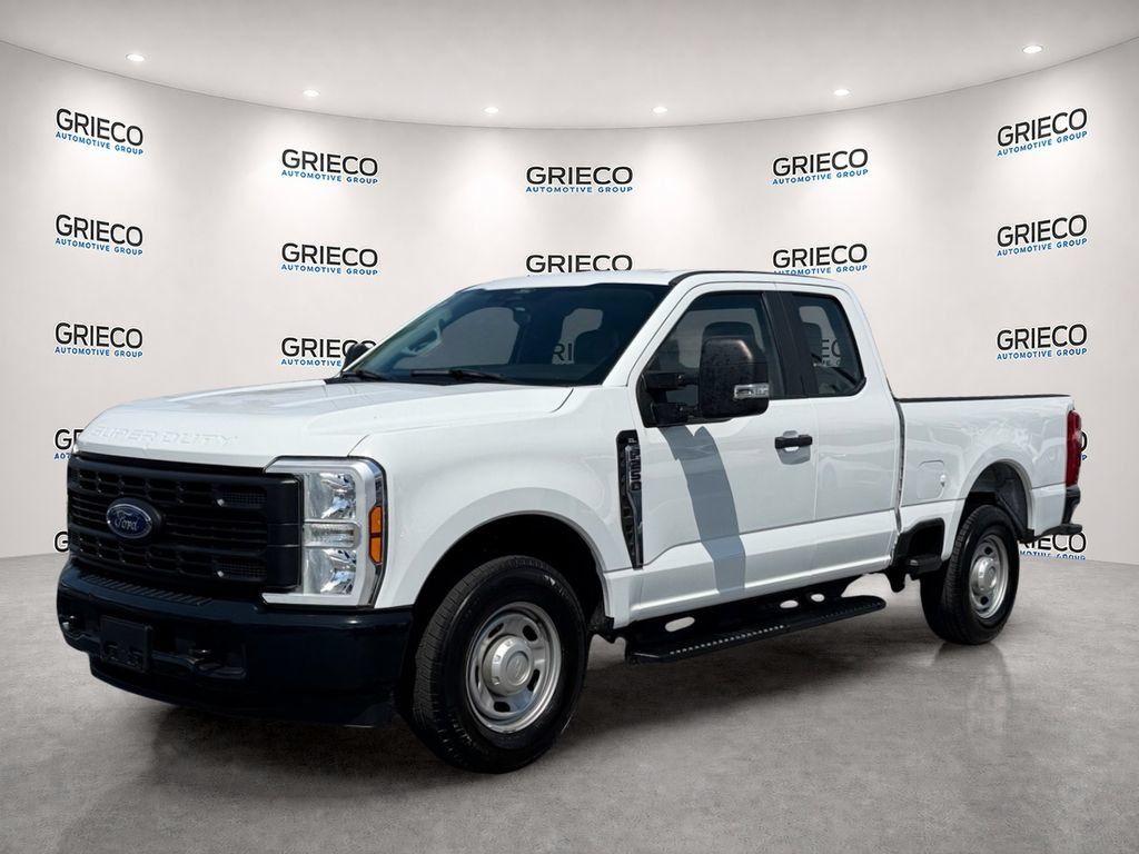 Used 2024 Ford F250 XL RWD image 3