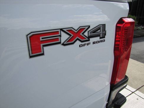 Used 2024 Ford F250 XLT w/ FX4 Off-Road Package AWD/4WD image 35