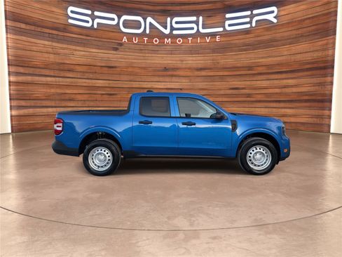 New 2025 Ford Maverick XL image 7