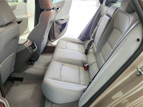 Used 2022 Chevrolet Malibu LT image 33