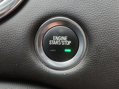 Used 2023 Chevrolet Malibu LT image 9