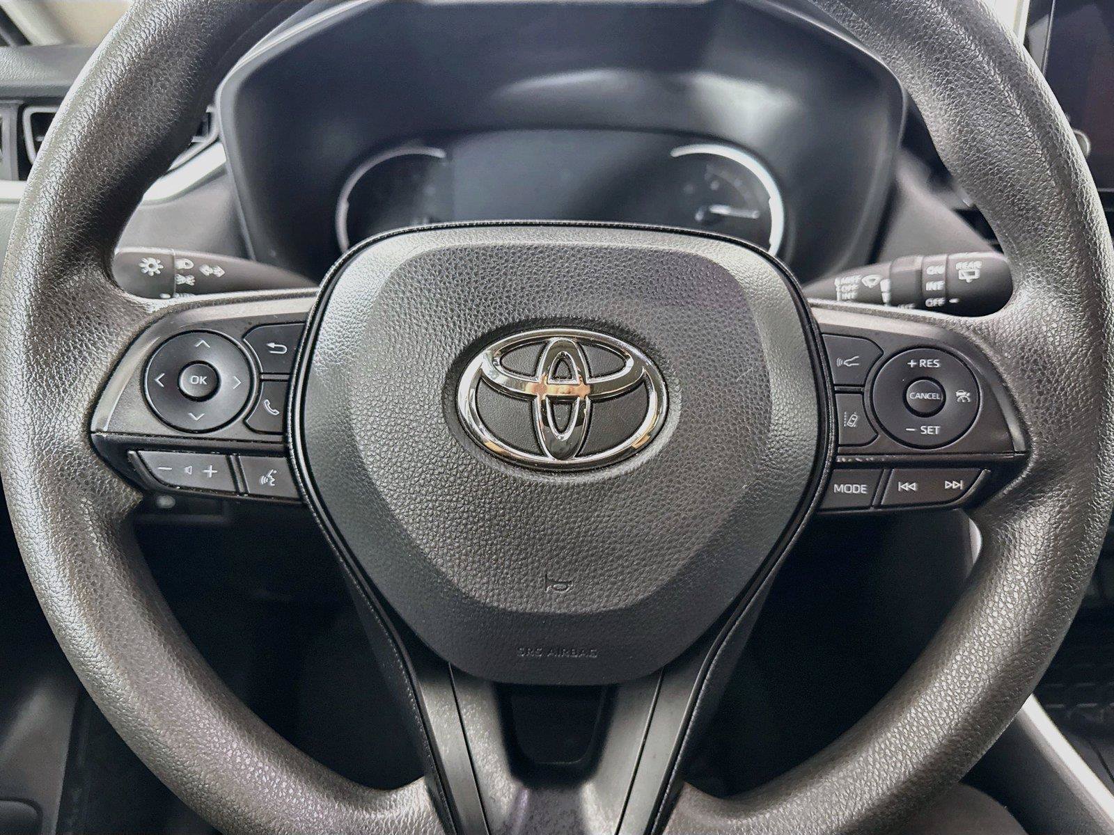 Certified 2025 Toyota RAV4 XLE AWD/4WD image 16