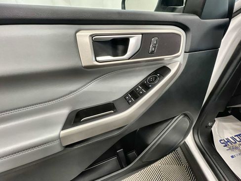 Used 2023 Ford Explorer XLT w/ Equipment Group 202A image 15