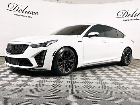 Used 2022 Cadillac CT5 V Blackwing image 3