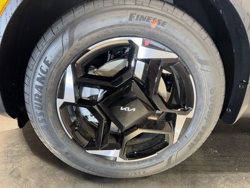 New 2026 Kia Sportage EX image 10