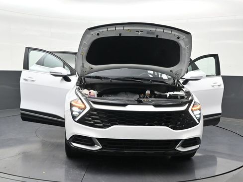 Used 2024 Kia Sportage EX FWD image 37