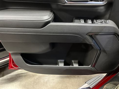 Used 2025 Chevrolet Silverado 3500 LTZ AWD/4WD image 45