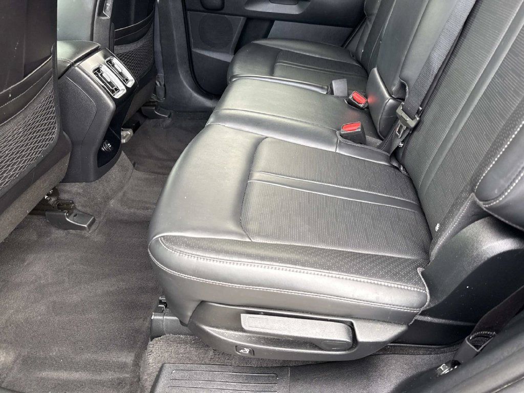 Used 2024 Kia Sorento S FWD image 14