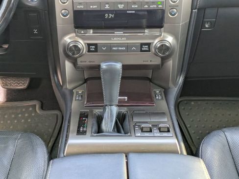 Used 2016 Lexus GX 460 w/ Premium Package image 18