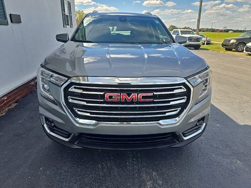 Used 2024 GMC Terrain SLT image 10