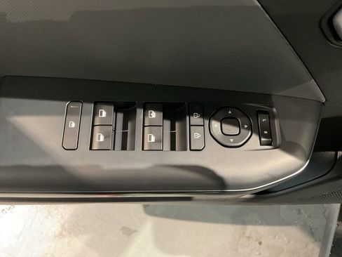 New 2025 Kia K4 FWD image 8