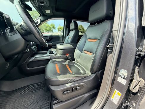 Used 2020 GMC Sierra 1500 AT4 w/ AT4 Premium Package AWD/4WD image 10