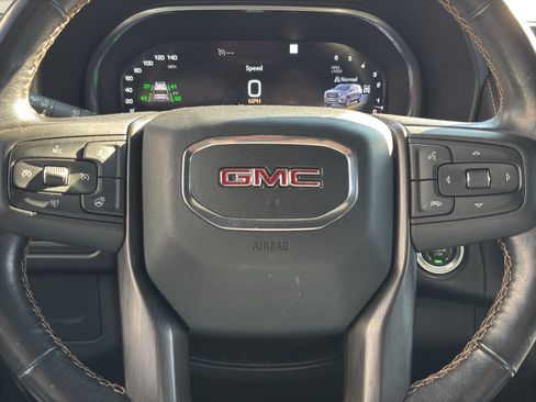 Used 2022 GMC Yukon AT4 AWD/4WD image 18