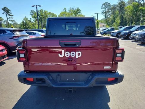 Used 2021 Jeep Gladiator Overland w/ Popular Equipment Package AWD/4WD image 8