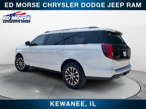 Used 2025 Ford Expedition Max Platinum AWD/4WD image 3
