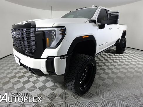 Used 2025 GMC Sierra 2500 Denali Ultimate image 11