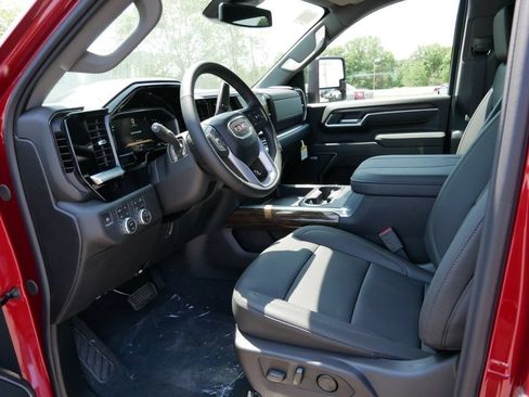 New 2026 GMC Sierra 3500 SLT w/ SLT Premium Package AWD/4WD image 8