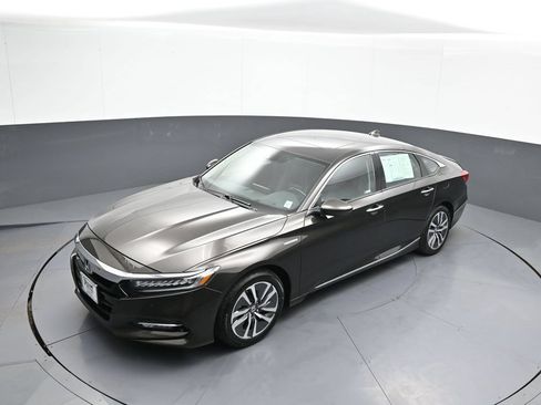 Used 2018 Honda Accord Touring image 33