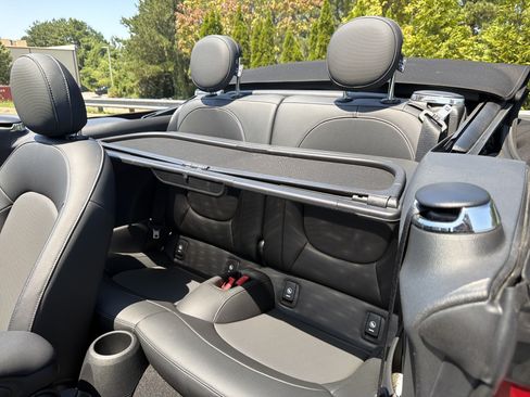 Used 2024 MINI Cooper Convertible FWD image 8