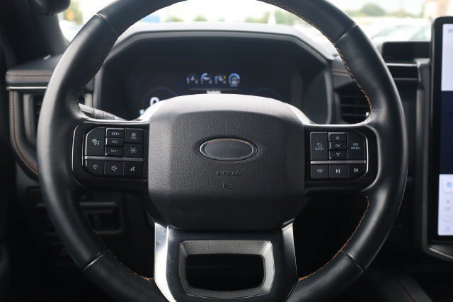 Used 2024 Ford Expedition Max Platinum AWD/4WD image 8
