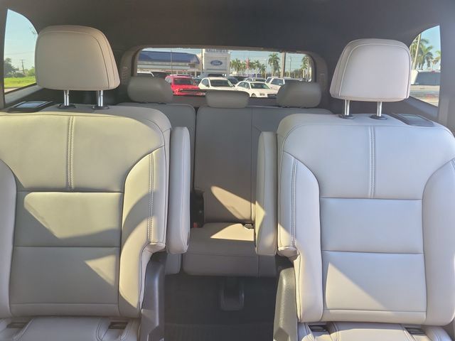 Used 2024 GMC Acadia Elevation w/ Luxury Package FWD image 20