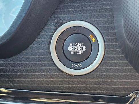 Used 2022 RAM 1500 Limited AWD/4WD image 34