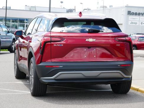 Used 2024 Chevrolet Blazer EV LT AWD/4WD image 6