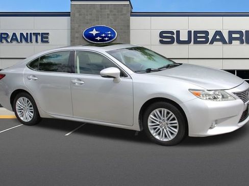 Used 2013 Lexus ES 350 w/ Luxury Pkg FWD image 12