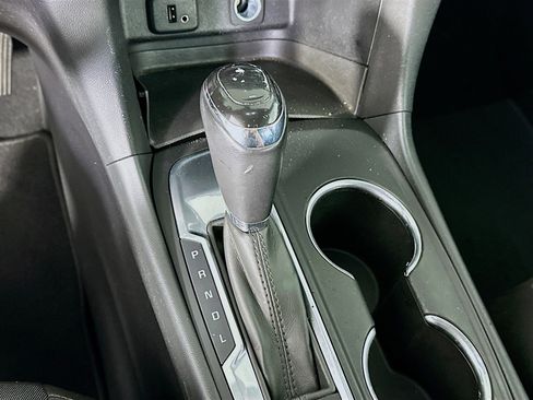 Used 2018 Chevrolet Equinox LT image 24