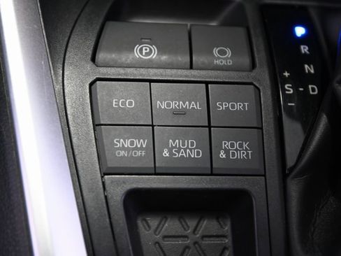 Used 2019 Toyota RAV4 XLE image 29