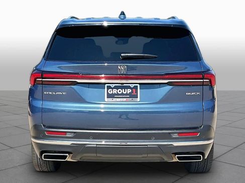 Used 2025 Buick Enclave Preferred w/ Power Package FWD image 5