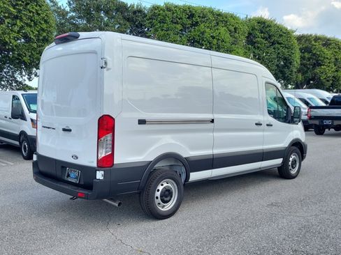 New 2026 Ford Transit 250 148 Medium Roof w/ Load Area Protection Package RWD image 9