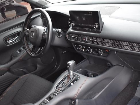 Used 2025 Honda HR-V Sport image 13