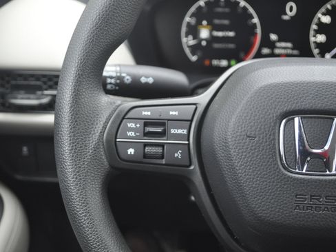 Certified 2025 Honda HR-V LX image 19