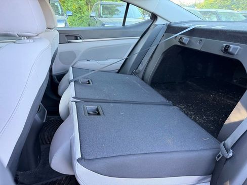Used 2020 Hyundai Elantra Value Edition w/ Winter Weather Package FWD image 35
