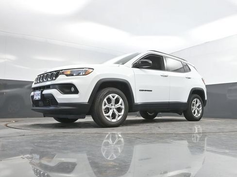 Used 2024 Jeep Compass Latitude AWD/4WD image 47