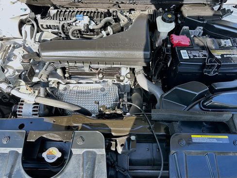 Used 2019 Nissan Rogue SL w/ Premium Package image 33