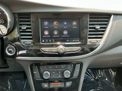Used 2022 Buick Encore Preferred w/ Safety Package AWD/4WD image 17
